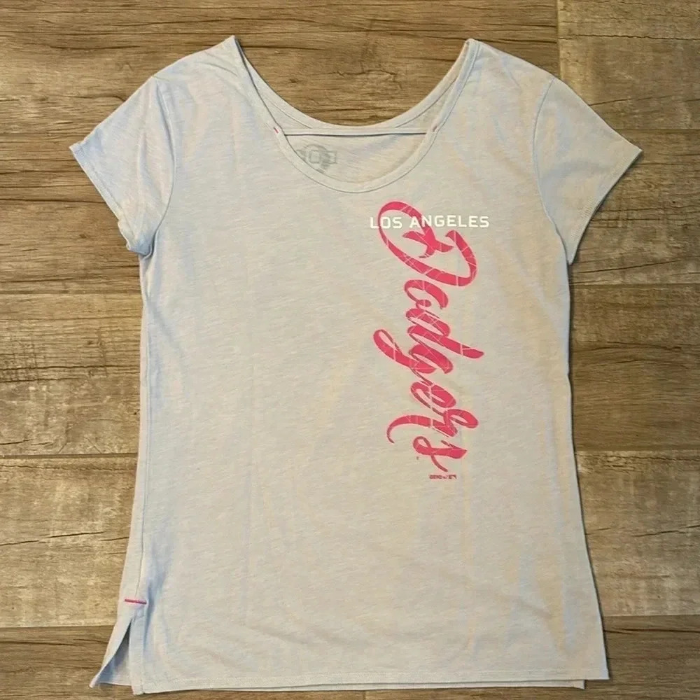 Dodgers graphic Vneck T-shirt - Picture 2 of 2